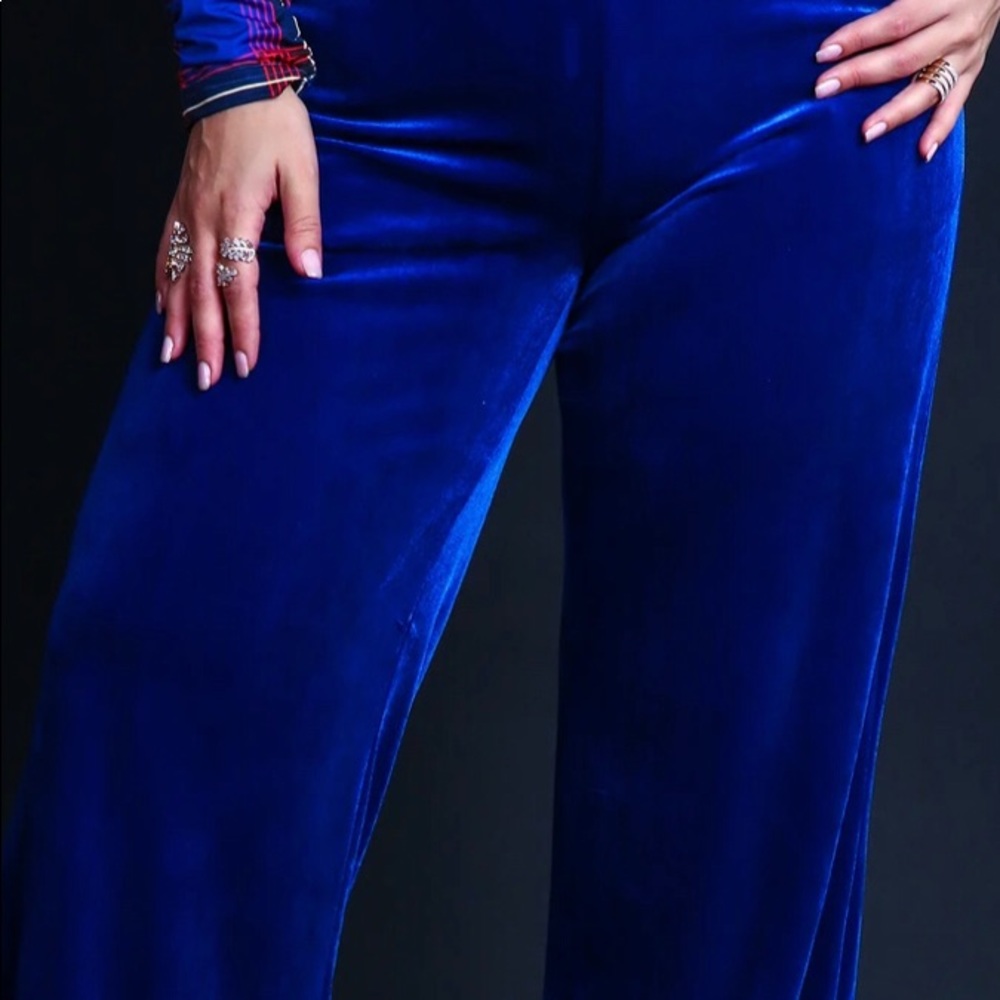 “TTYL" HIGH WAISTED VELVET DRESS PANTS 💕